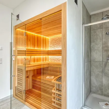Modernes Mit Sauna Semesterbostad *